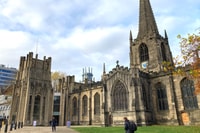 シェフィールド、セルフガイドの都市観光財産狩り - Housity