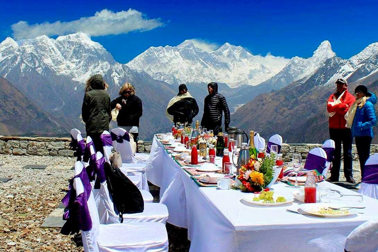 Kathmandu: Passeio de helicóptero pelo Everest com pouso garantidoPasseio de helicóptero pelo acampamento base do Everest Parada no Everest View Hotel