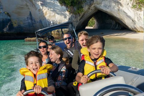 Whitianga: Cathedral Cove, Small Caves & Snorkel Boat Trip