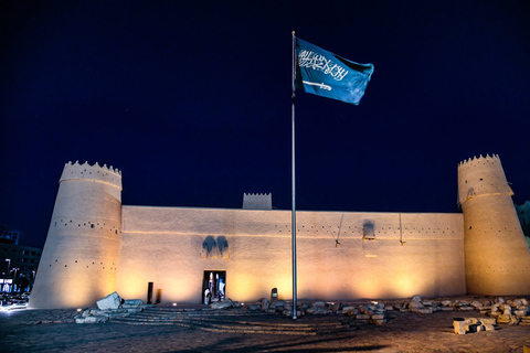 Riyad : visite guidée en bus d'une demi-journée avec prise en charge à l'hôtelVisite d'une demi-journée de la ville de Riyad