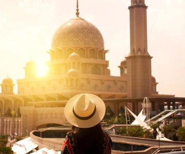 Kuala Lumpur: Putrajaya City Tour with Lake Cruise