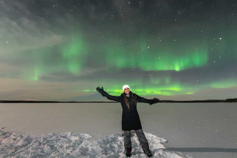 Rovaniemi: Aurora Borealis Hunting Photo Tour | GetYourGuide