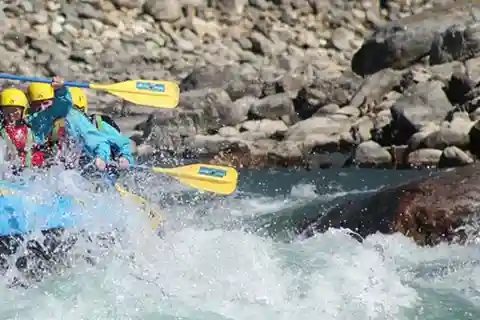 Kathmandu: Rafting in acque bianche sul fiume Trishuli