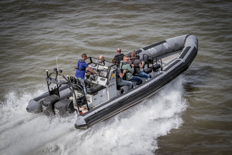 Haga: wycieczka łodzią motorową RIB na plażę ScheveningenWycieczka grupowa