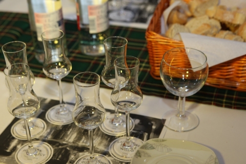 Idstein: expérience de dégustation de whisky écossais avec apéritifs