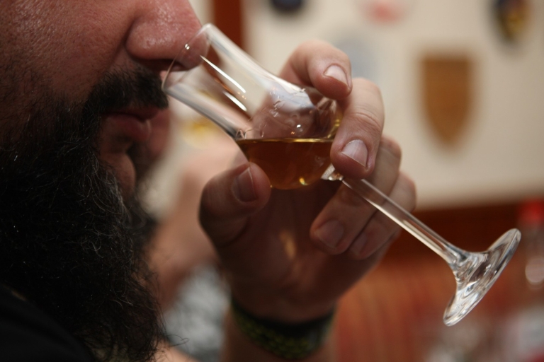 Idstein: experiencia de cata de whisky escocés con aperitivos