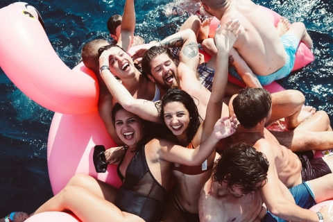Ibiza: fiesta premium en barco con bebidas ilimitadas, almuerzo y DJIbiza: Fiesta Premium en barco con bebidas ilimitadas, almuerzo y DJ