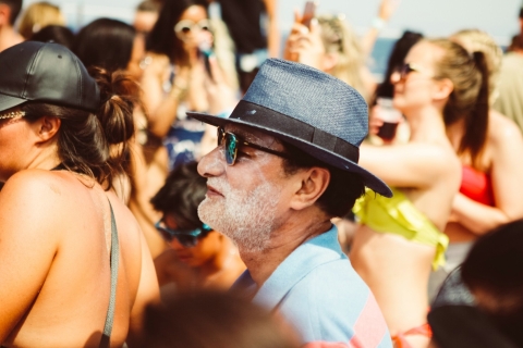 Ibiza: Premium Boat Party z nieograniczonymi napojami, lunchem i DJ-emIbiza: Impreza na łodzi premium z nielimitowanymi napojami, lunchem i DJ-em