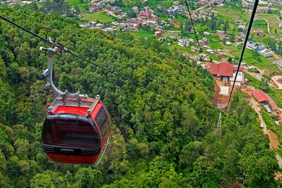 Von Kathmandu aus: Chandragiri Hill Cable Car Tour. Foto: GetYourGuide