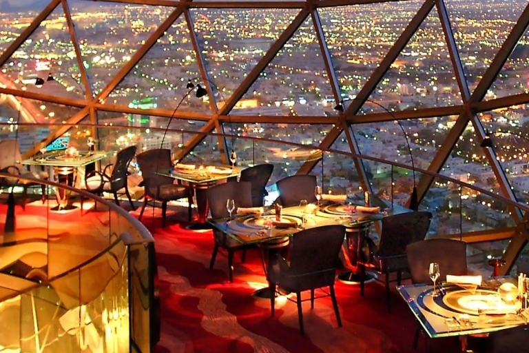 Riyadh: Essenserlebnis im The Globe RestaurantRiyadh: Essenserlebnis im Globe Restaurant