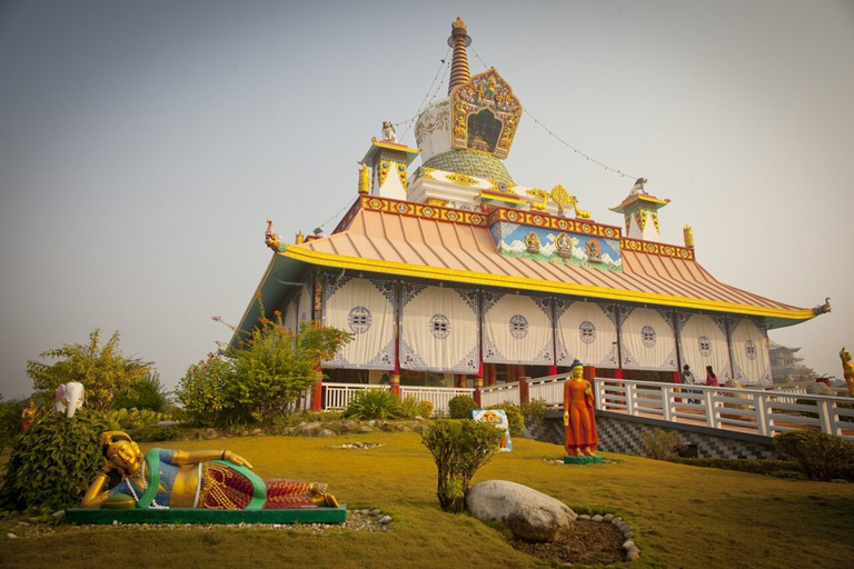 Van Kathmandu: 3-daagse tour naar Lumbini met 5 * hotel