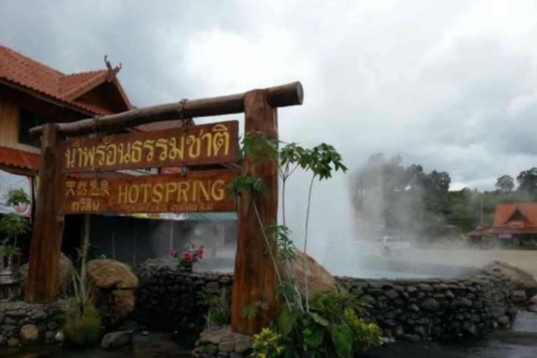 Excursión a los Templos de Chiang Rai: Templos Blanco y Azul y Casa Negra