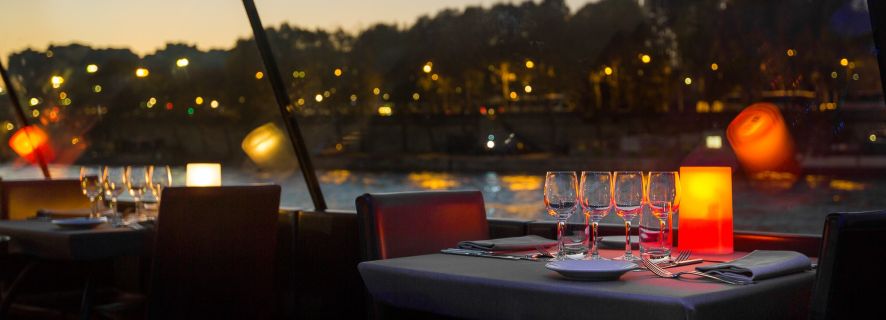 Paris : croisière-dîner matinal avec dessert sur la Seine
