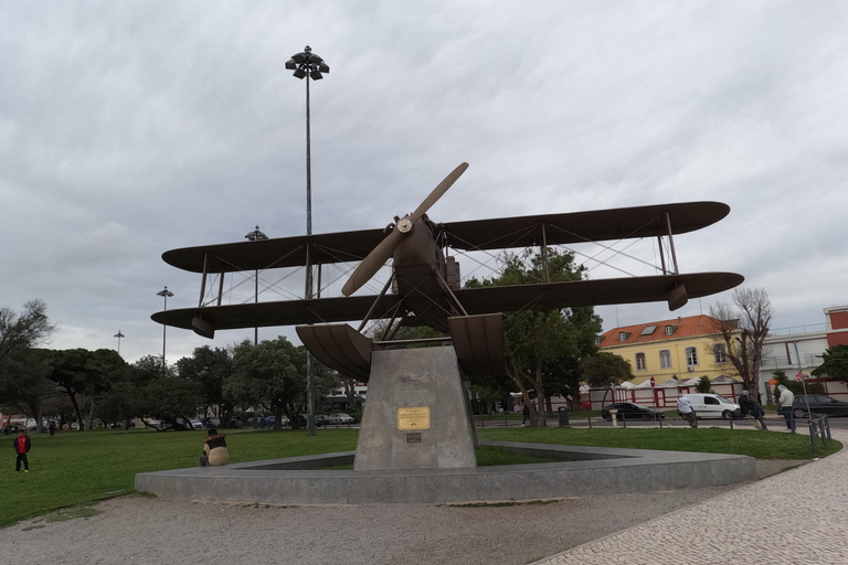Lisbon:Private guided historical sightseeing Tour by TUK-TUK