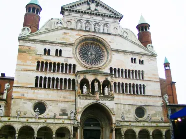 CREMONA private Tour: wunderschön, historisch und nah an Mailand