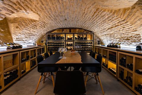 Dijon: La Cave du Palais Burgundische Weinverkostung