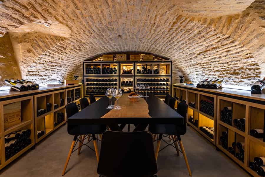 Dijon: La Cave du Palais Burgundische Weinverkostung. Foto: GetYourGuide Dijon: La Cave du Palais Burgundische Weinverkostung. Foto: GetYourGuide