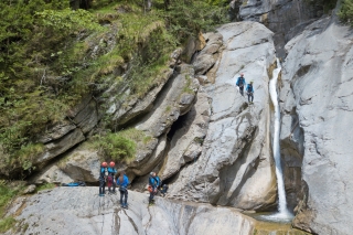 Alpnach: Chli Schliere River Canyoning Action Tour