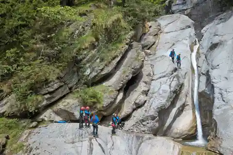Alpnach: Chli Schliere River Canyoning Action Tour
