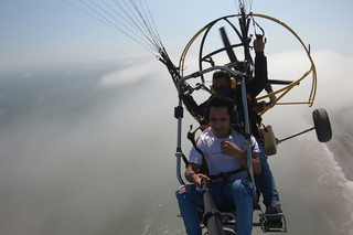 Paragliding in Lima