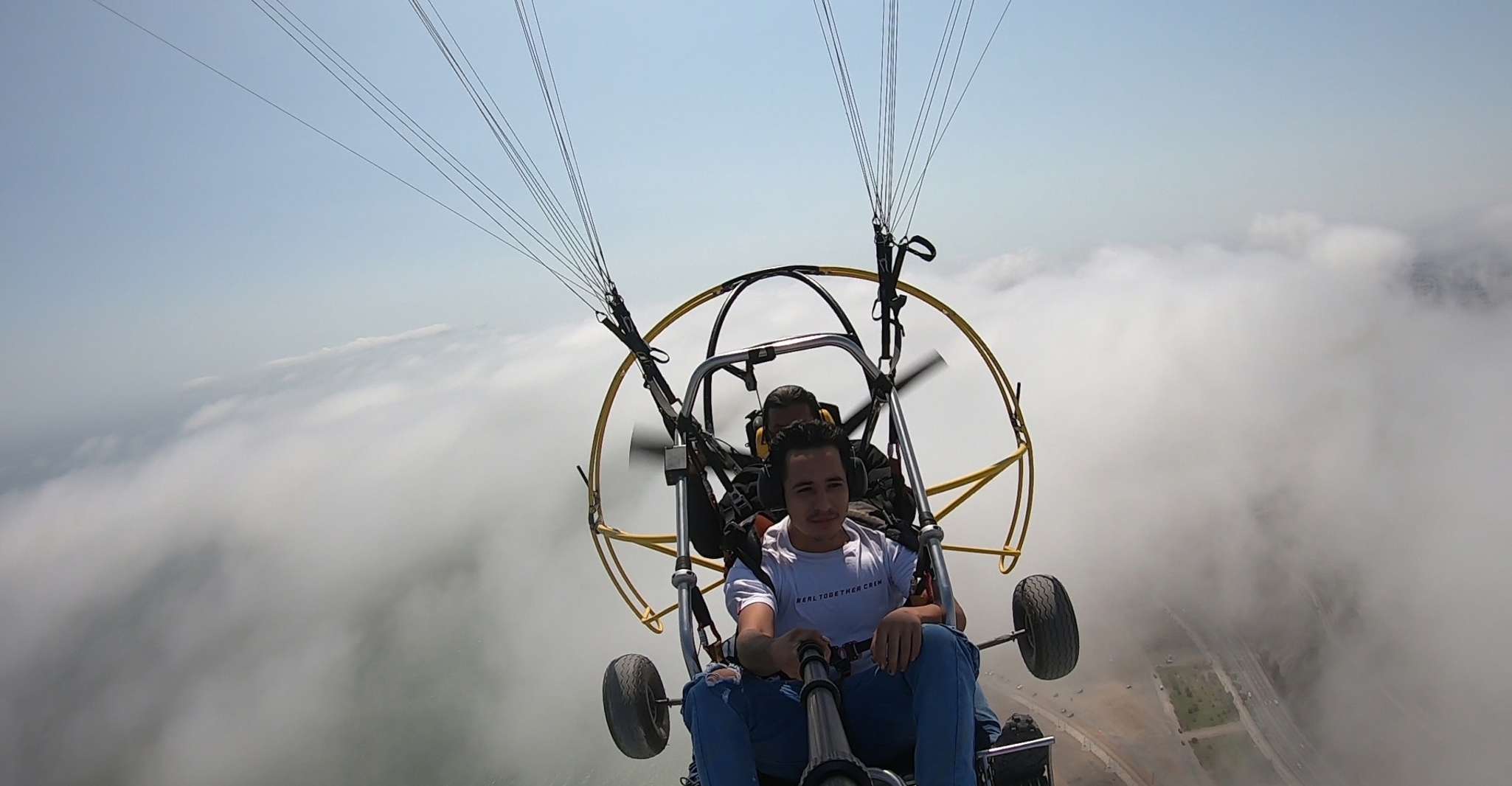 Lima, Paragliding Flight Over Costa Verde Districts - Housity