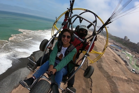 Lima : vol en parapente au-dessus des quartiers de la Costa Verde