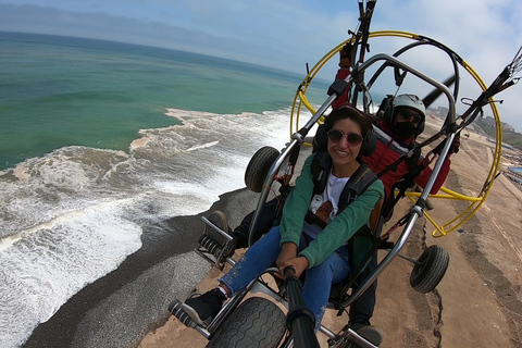 Lima: vuelo en parapente sobre los distritos de la Costa Verde