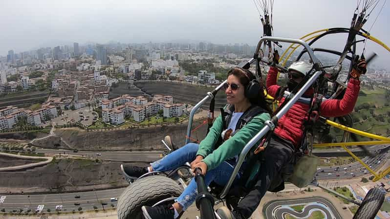 lima paragliding tour