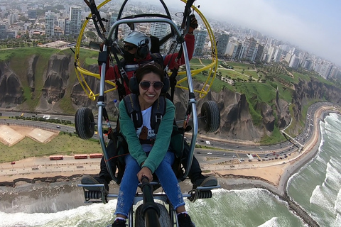 Lima: vuelo en parapente sobre los distritos de la Costa Verde