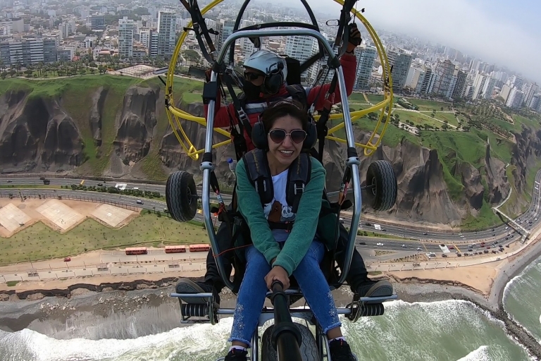 Lima : vol en parapente au-dessus des quartiers de la Costa Verde
