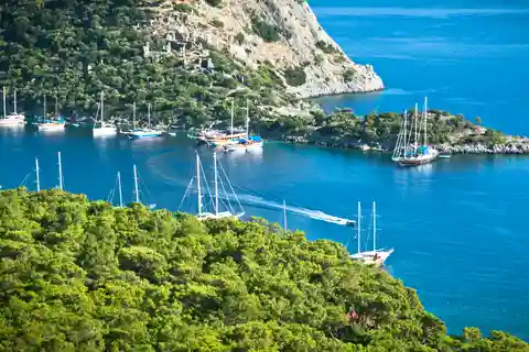 Von Fethiye aus: Inselsegeltörn mit Transfer und Mittagessen