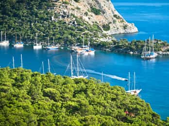 Fethiye: Island Sailing Trip with Lunch and Hotel Pickup