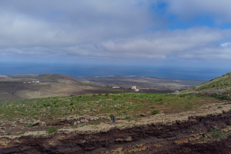 Lanzarote: trekking po północnym wulkanieWycieczka trekkingowa po północnym wulkanie – odbiór z hotelu