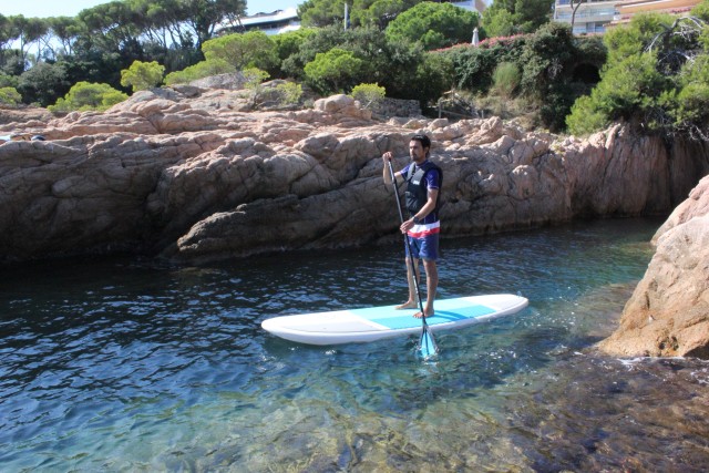 Visit Costa Brava Stand-Up Paddleboarding Lesson and Tour in Sant Feliu de Guixols, Spain