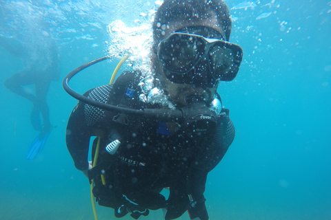 Santorini: Experiencia de submarinismo en la Caldera VolcánicaBuceo