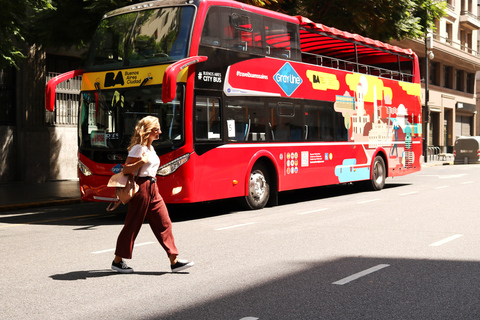 Buenos Aires: 48 horas de autobús turístico con paradas libres y crucero por el ríoCombo Vela y Comida en el Palacio Paz+ 48 Hr Hop-On Hop-Off