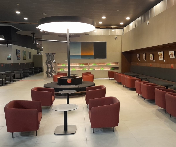 Bogota El Dorado Airport (BOG): Avianca Lounge Entry