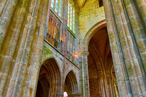 Private Guided 1 day Tour Paris- Étretat & Mont-Saint-Michel