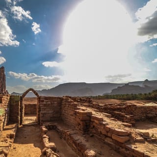 Al-Ula: Dadan & Jabal Ikmah Guided Tour with Optional Pickup