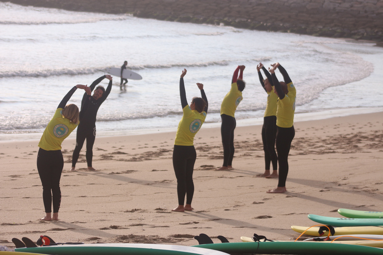 Porto: Small Group Surf Lesson with Transportation