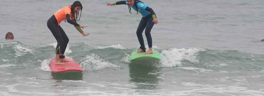 Porto : Leçon de surf en petit groupe avec transport