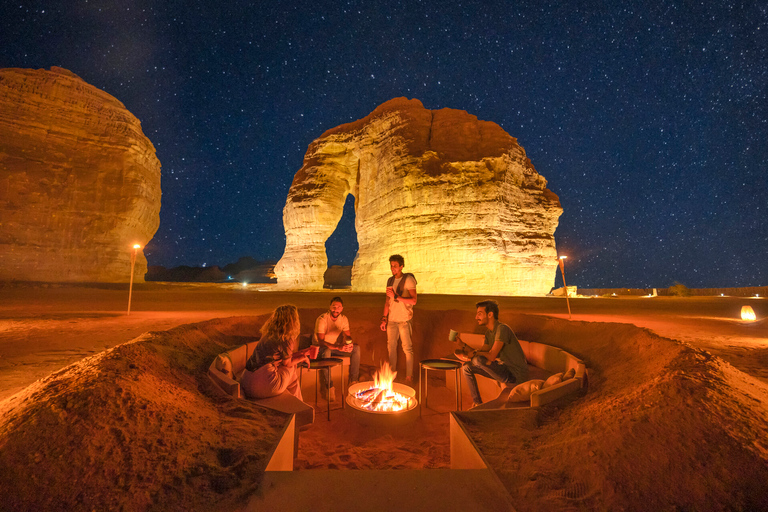 AlUla: Geführte Tour zum Elefantenfelsen mit Transport