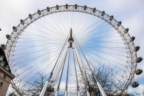 London Eye Private Capsule Experience for Couples or Groups London Eye - Private Pod for 2 to 25 people