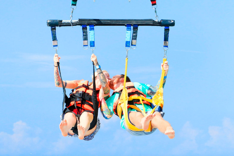 Riviera Maya: Parasailing Tour with Beach Club Access