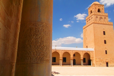 Z Tunisu: Prywatna jednodniowa wycieczka do Kairouan i El Jem z lunchem