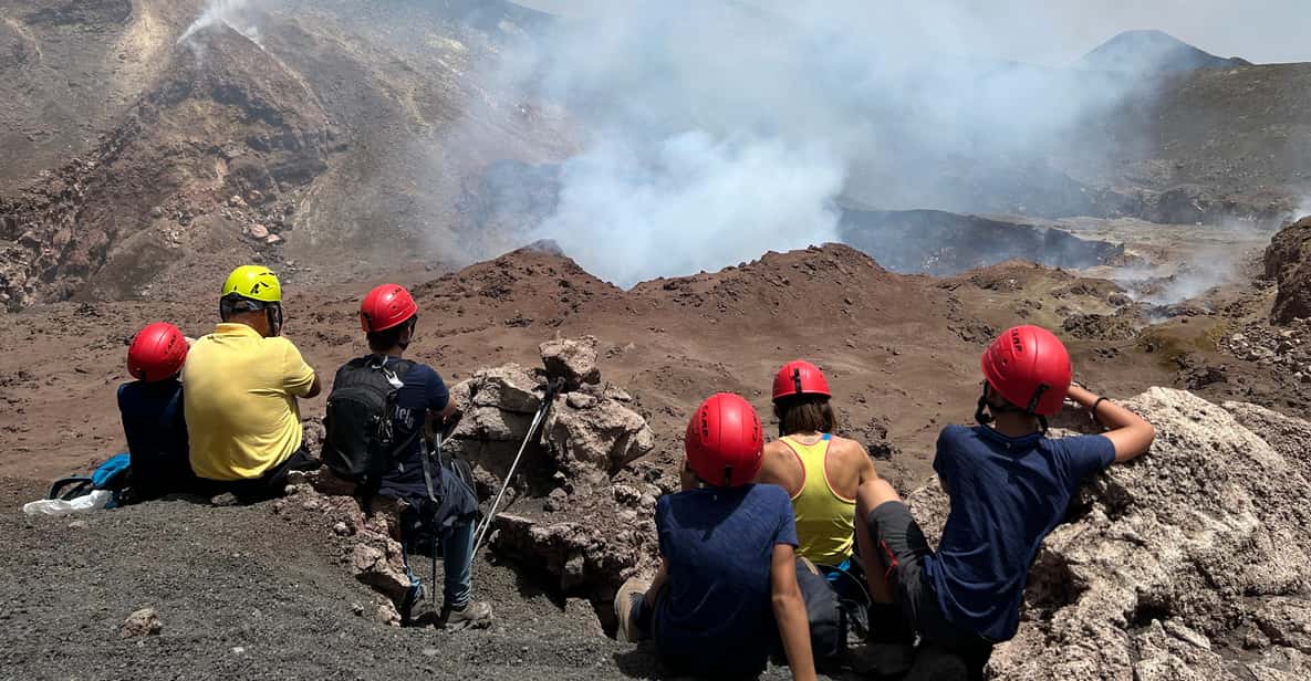 Afbeelding 16 van Onze Etna-excursie vanuit Catania met de kabelbaan en een 4x4 tot 3340 meter.