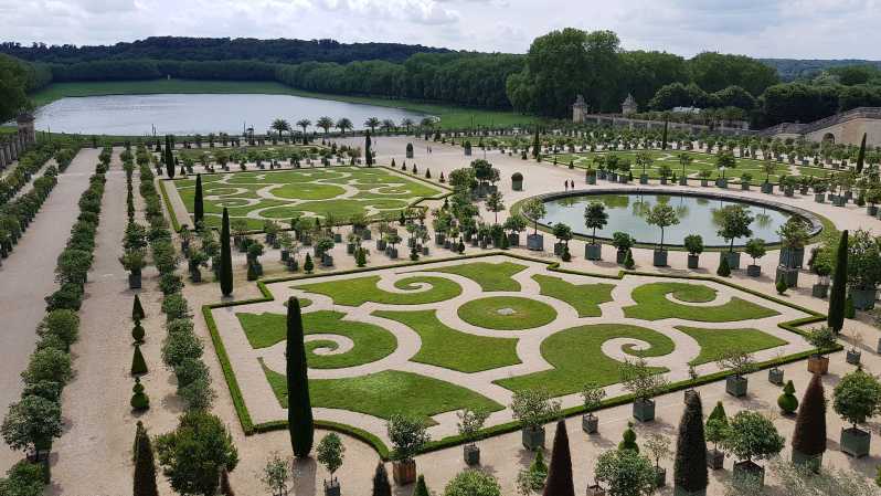 Desde París: tour guiado del Palacio y Jardines de Versalles