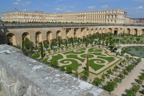 Van Parijs: rondleiding door het paleis en de tuinen van VersaillesRondleiding in het Engels