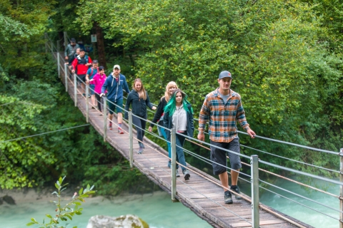 Bovec: Campamento de Yoga de 3 días en el Valle de Soča y Deportes en la NaturalezaFin de semana en grupo compartido