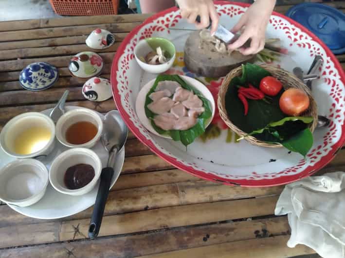 Khao Sok ElefantenPflege & BambusFloß Private Tour GetYourGuide